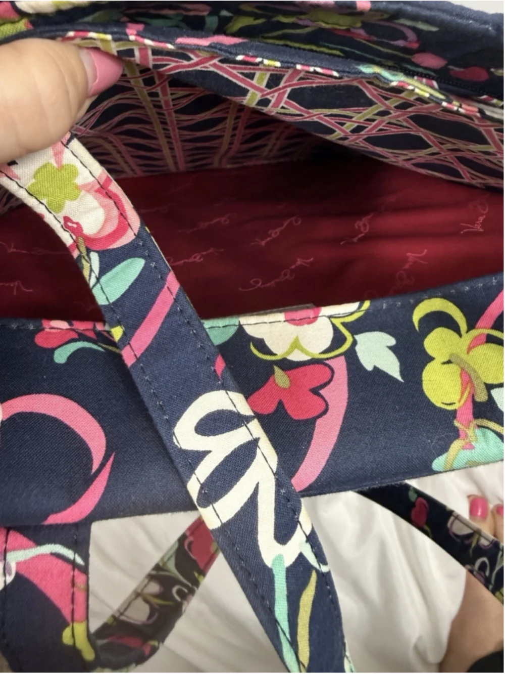 Vera Bradley Ribbons Floral Laptop Bag With Checkpoint Compartment